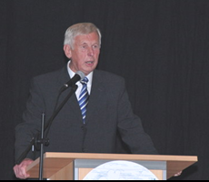 Bürgermeister Georg Drube bei der Ansprache zur 800 Jahre Feier